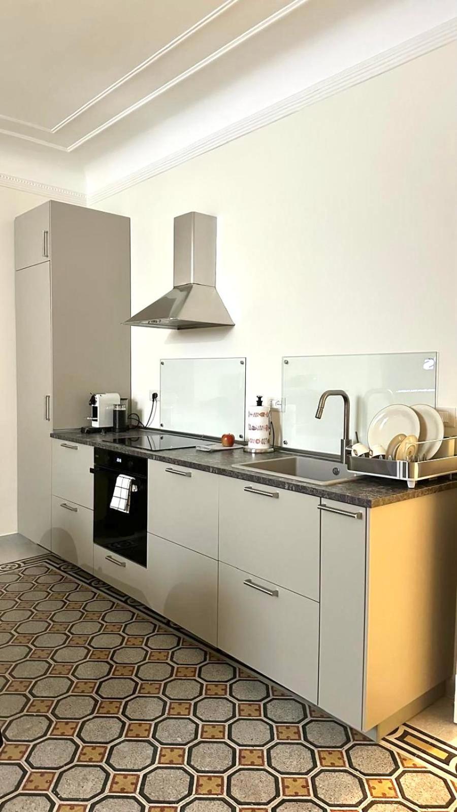 3bdr In The Heart Of Rom