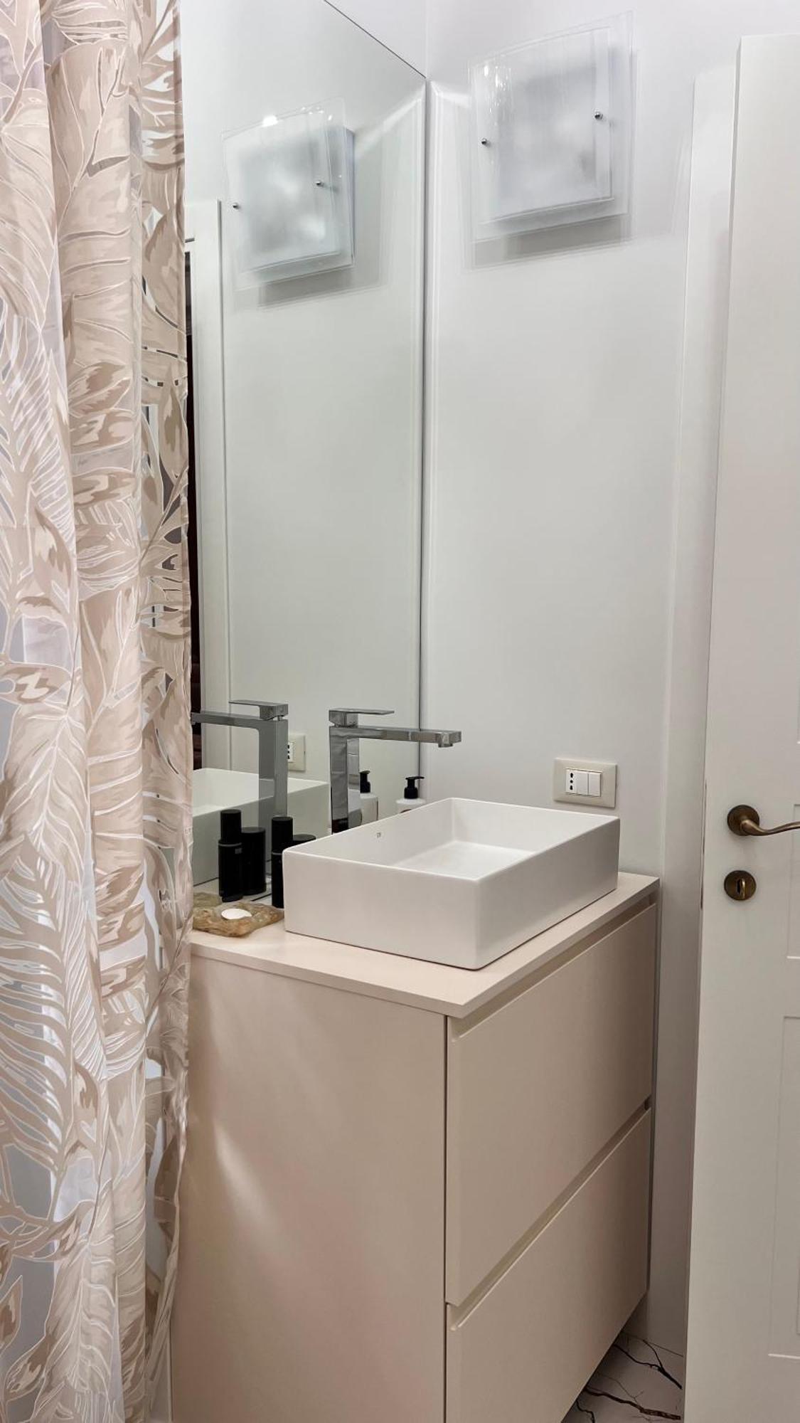 3bdr In The Heart Of Rom
